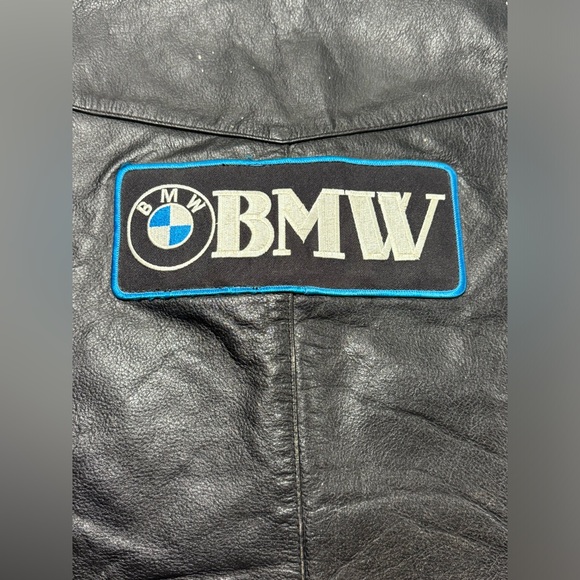 VINTAGE FMC BMW MOTORCYCLE LEATHER VEST WITH‎ COMMEMORATIVE PATCHES & PINS SZ 44 - Picture 4 of 13
